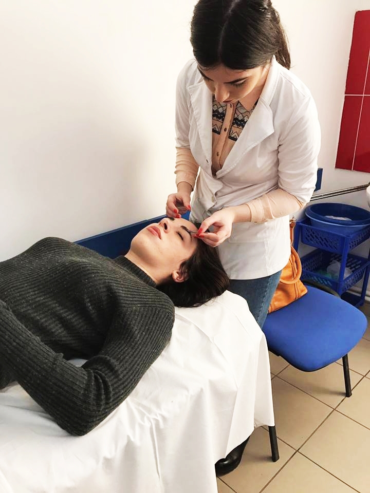 Scoala Postliceala FEG Iasi Cosmetician