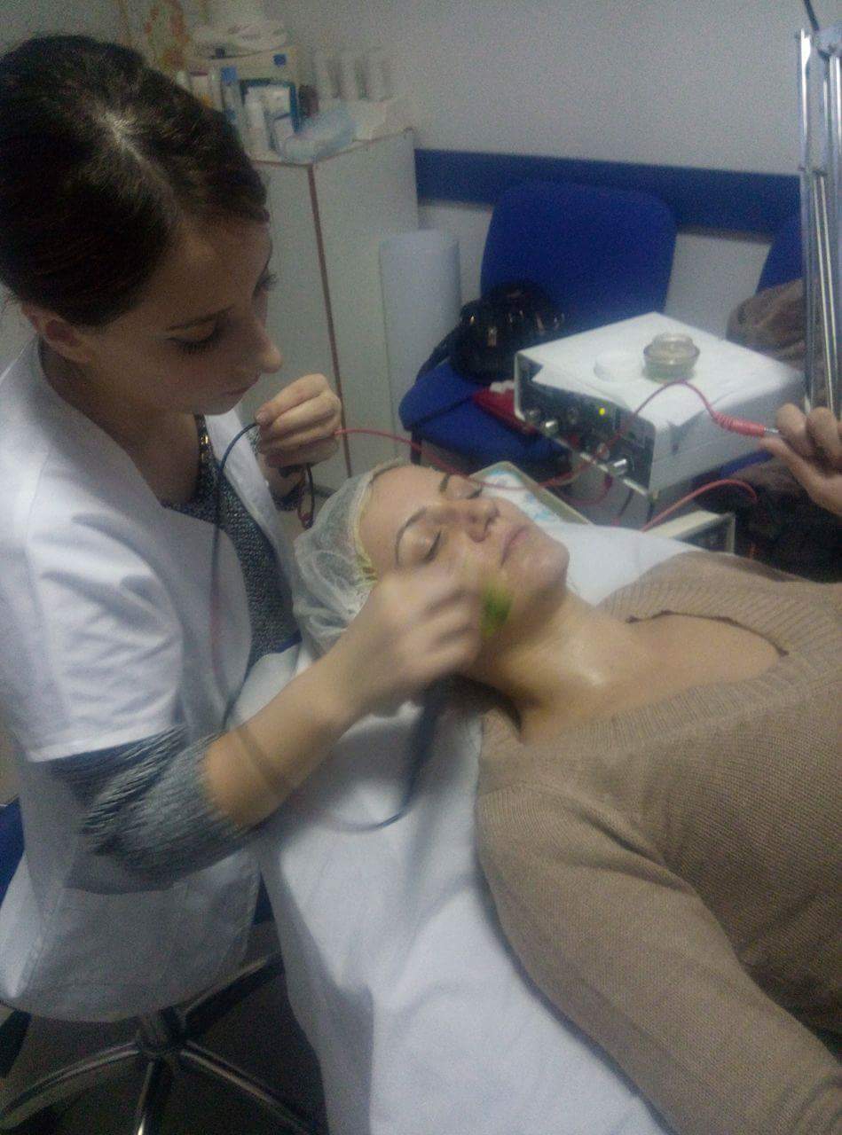 Scoala Postliceala FEG Iasi Cosmetician