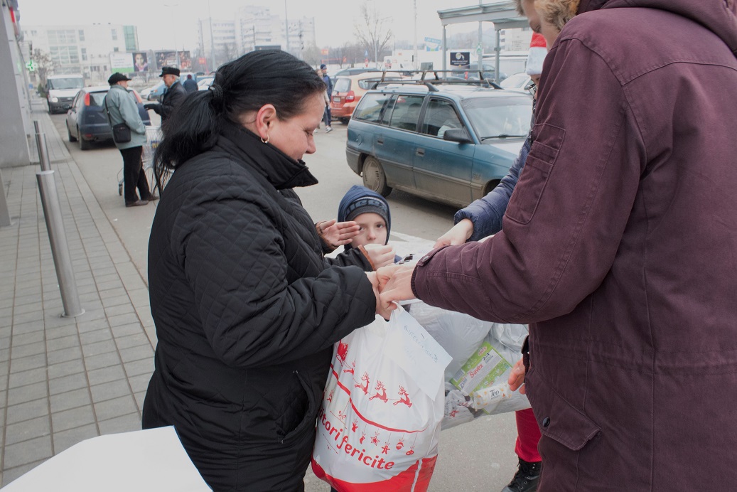 Scoala Postliceala FEG Iasi Activitate umanitara